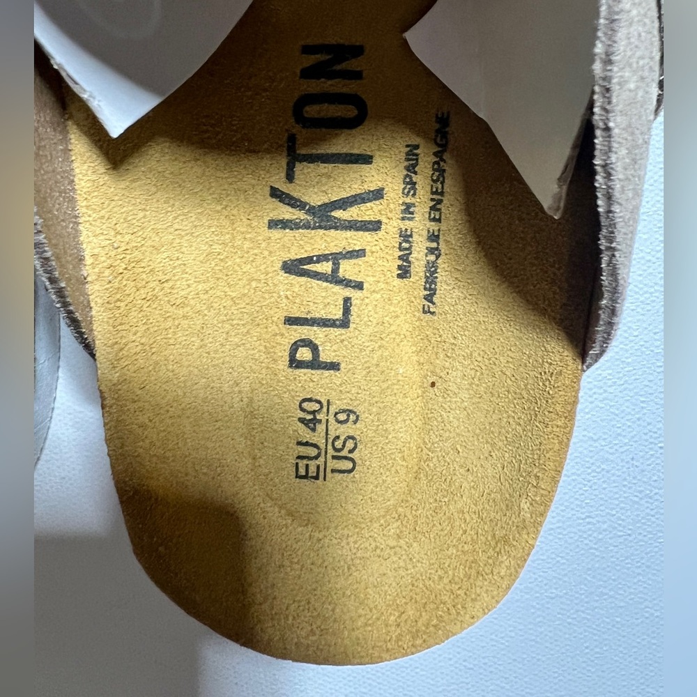 Plakton Blogey Suede Clogs in Piedra (Stone) US Women’s 9 EU 40 - Picture 2 of 15